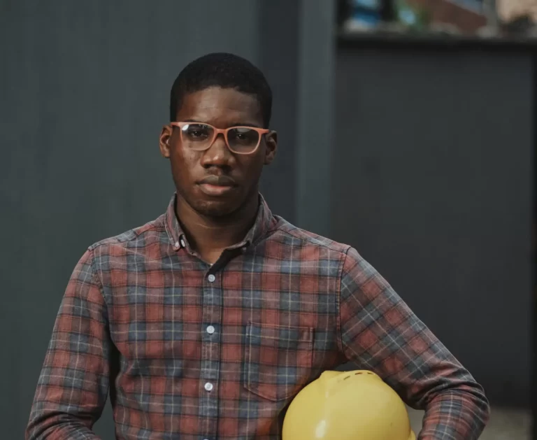 Ingénieur commercial en début de carrière chez CHF